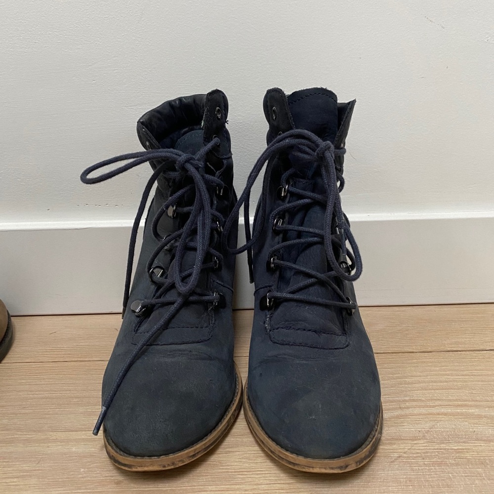 Steve Madden lace up booties